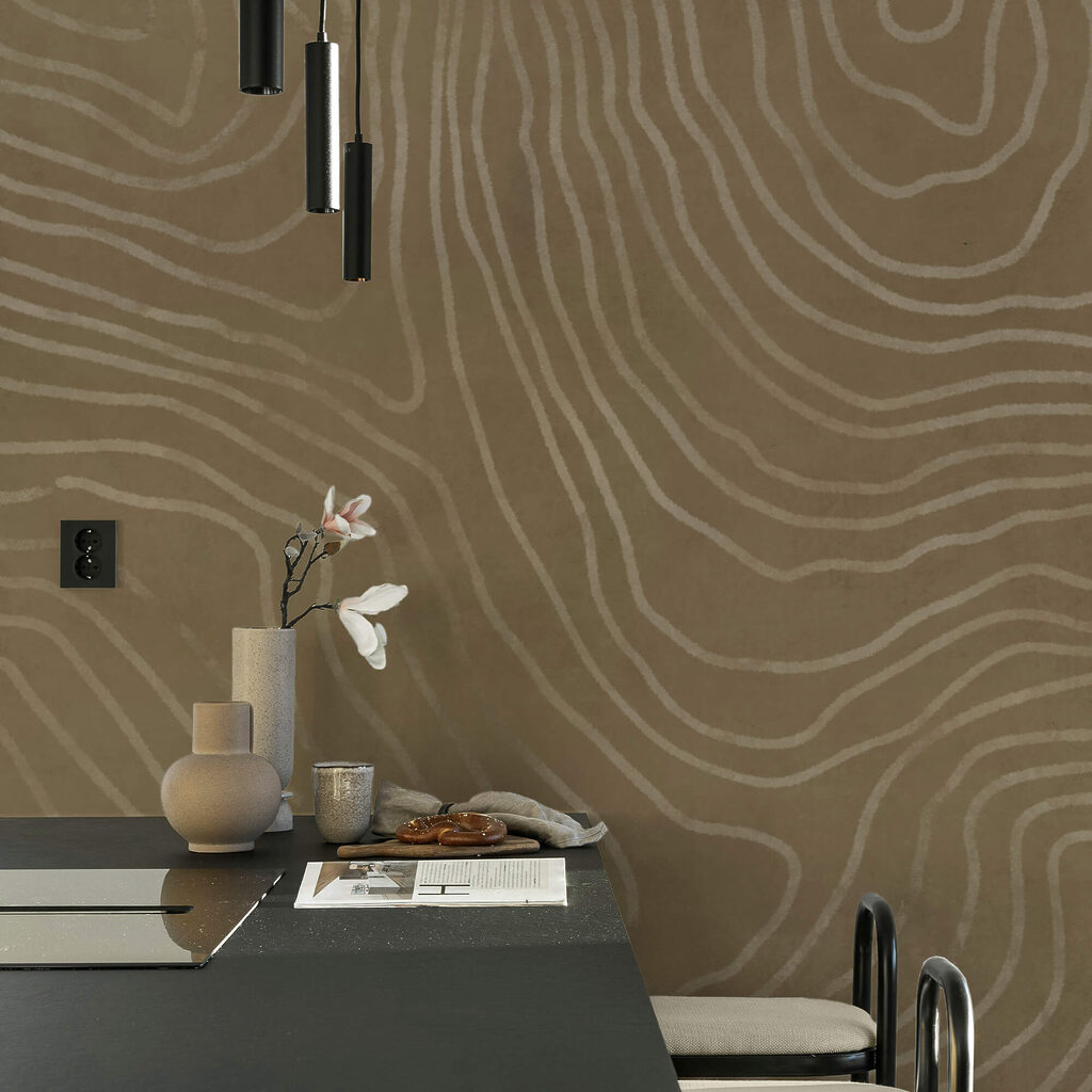 Wavy contour lines — interior 3