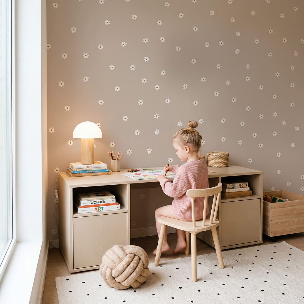 Scattered Daisies — interior 2