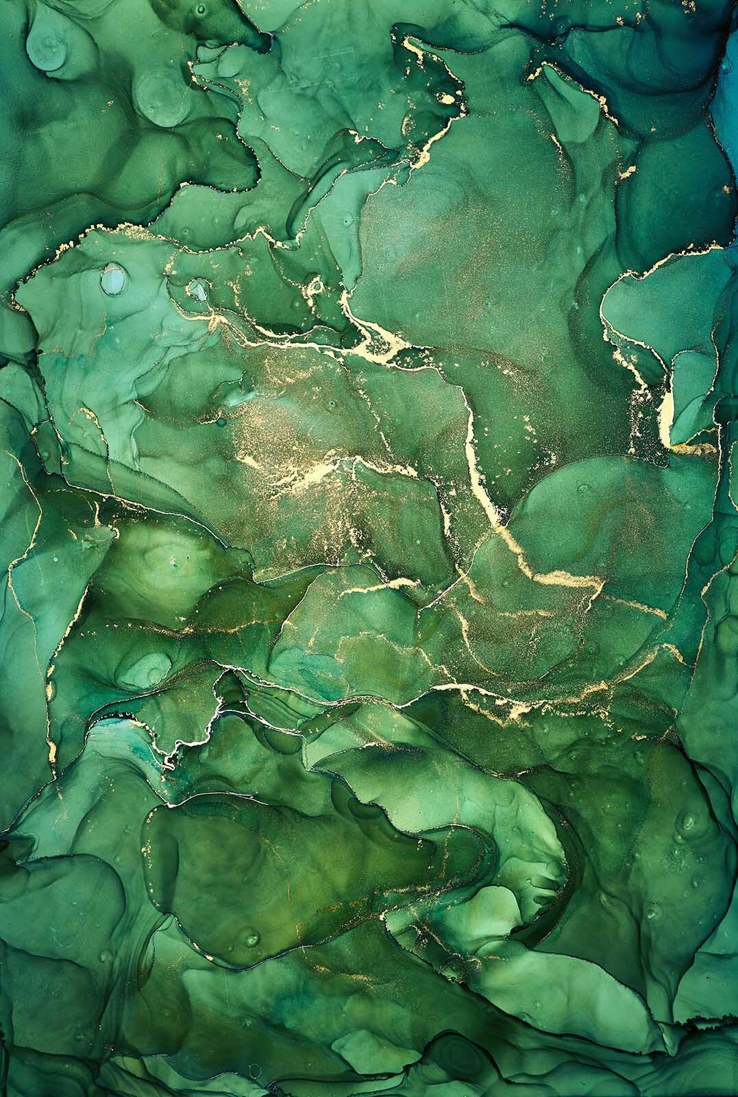 Green clouds, gold lines — full design