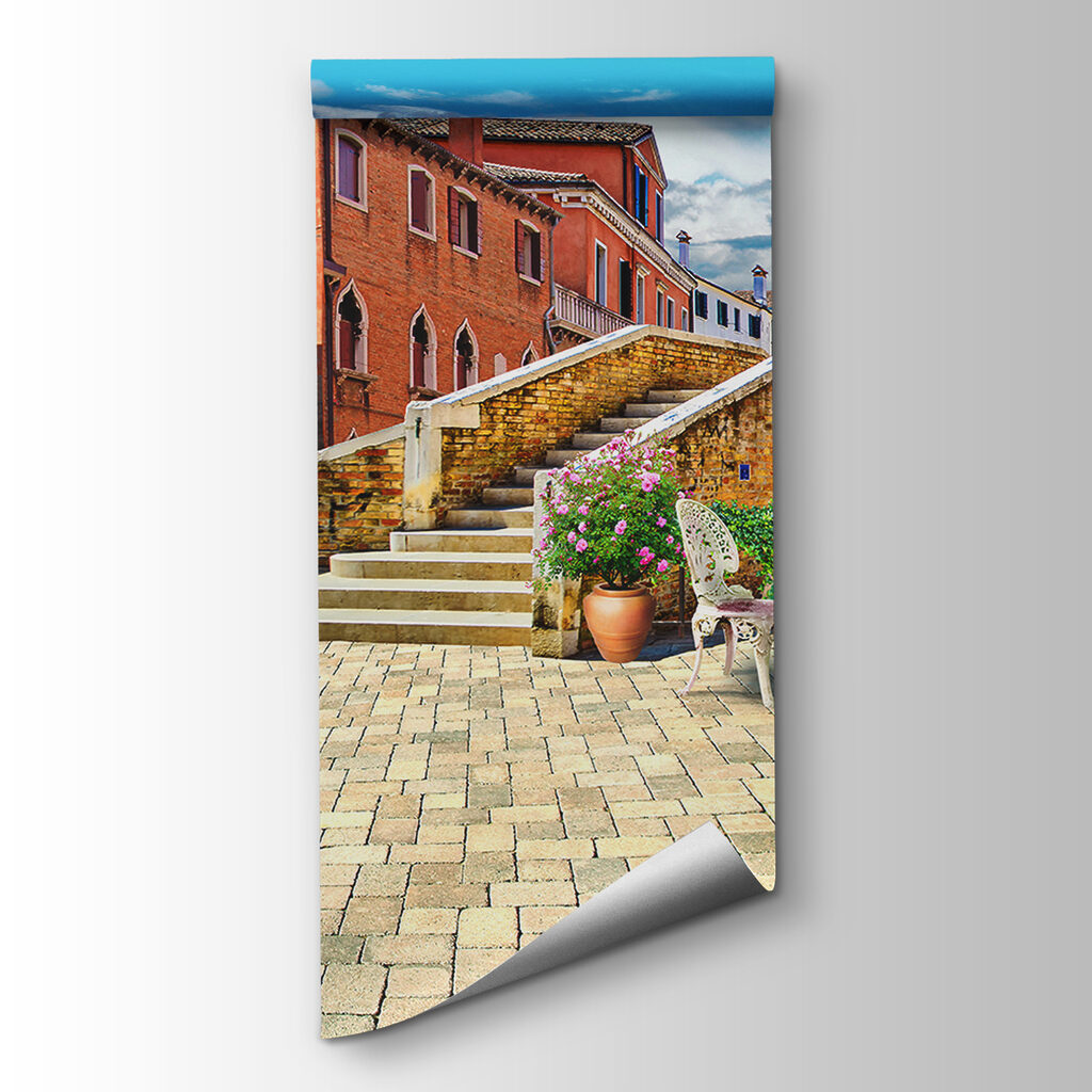 Canal square with flowers — product view