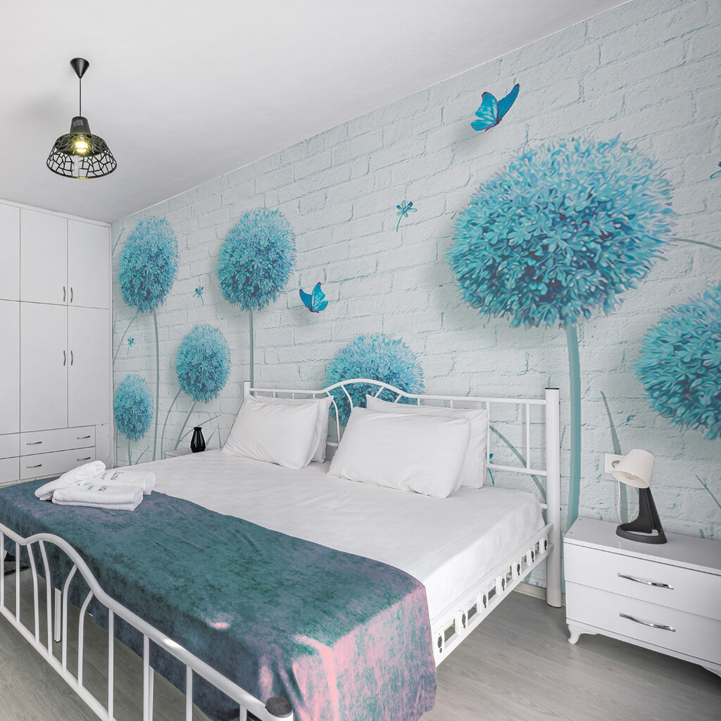 Blue flowers on brick — interior 6