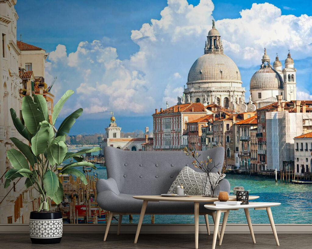 Venice Canal View — interior 2