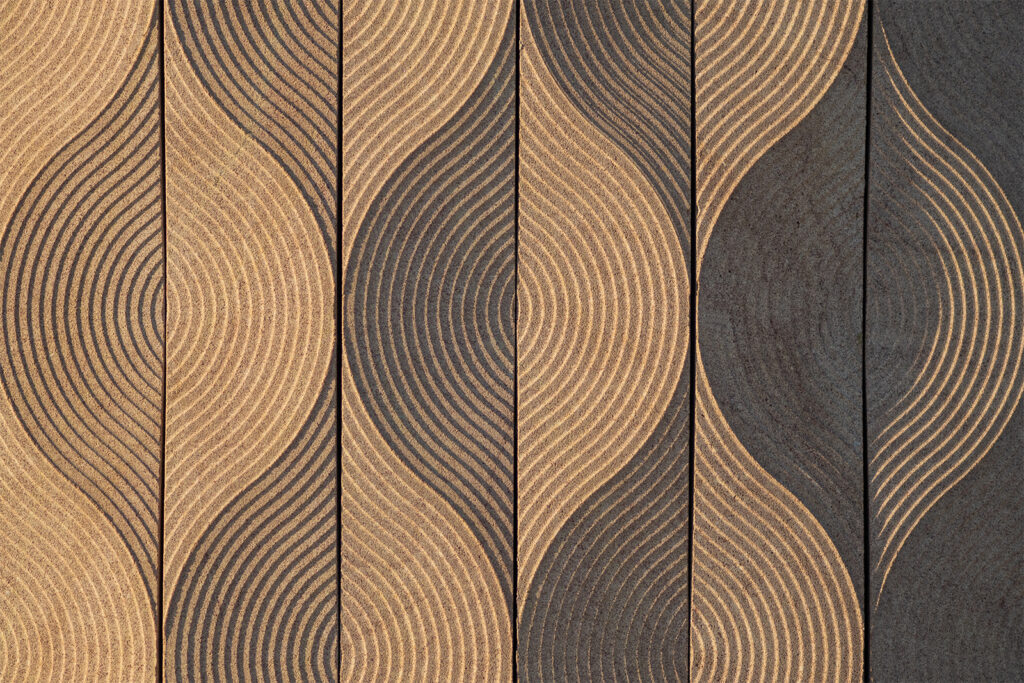 Curved lines in bands — full design