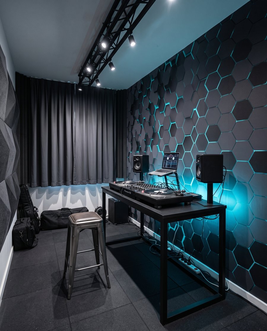 Electric Hexagons — interior 6