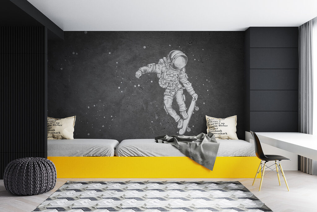 Astronaut on a skateboard — interior 3