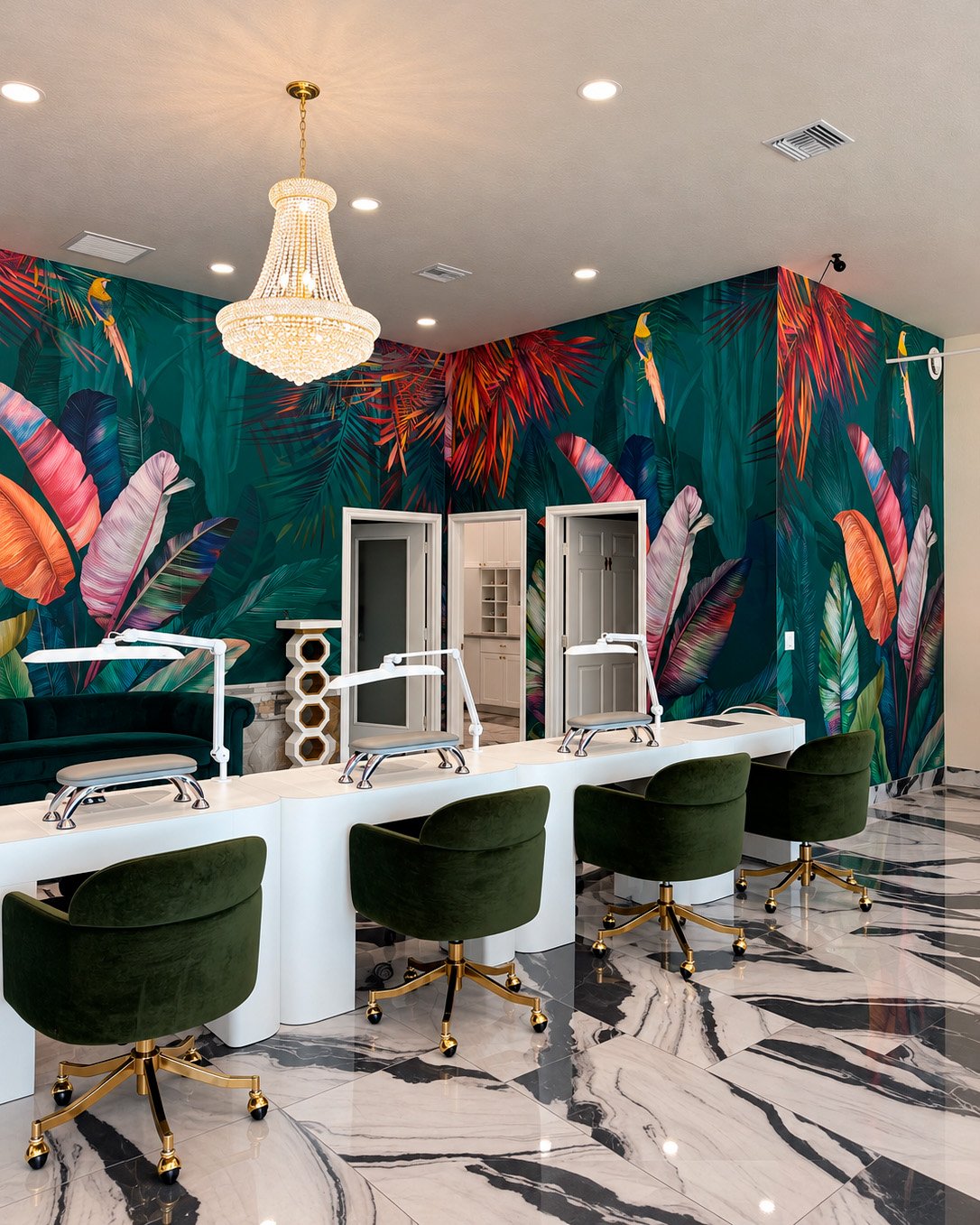 A customer’s room with a wall mural, photo 8 of 48